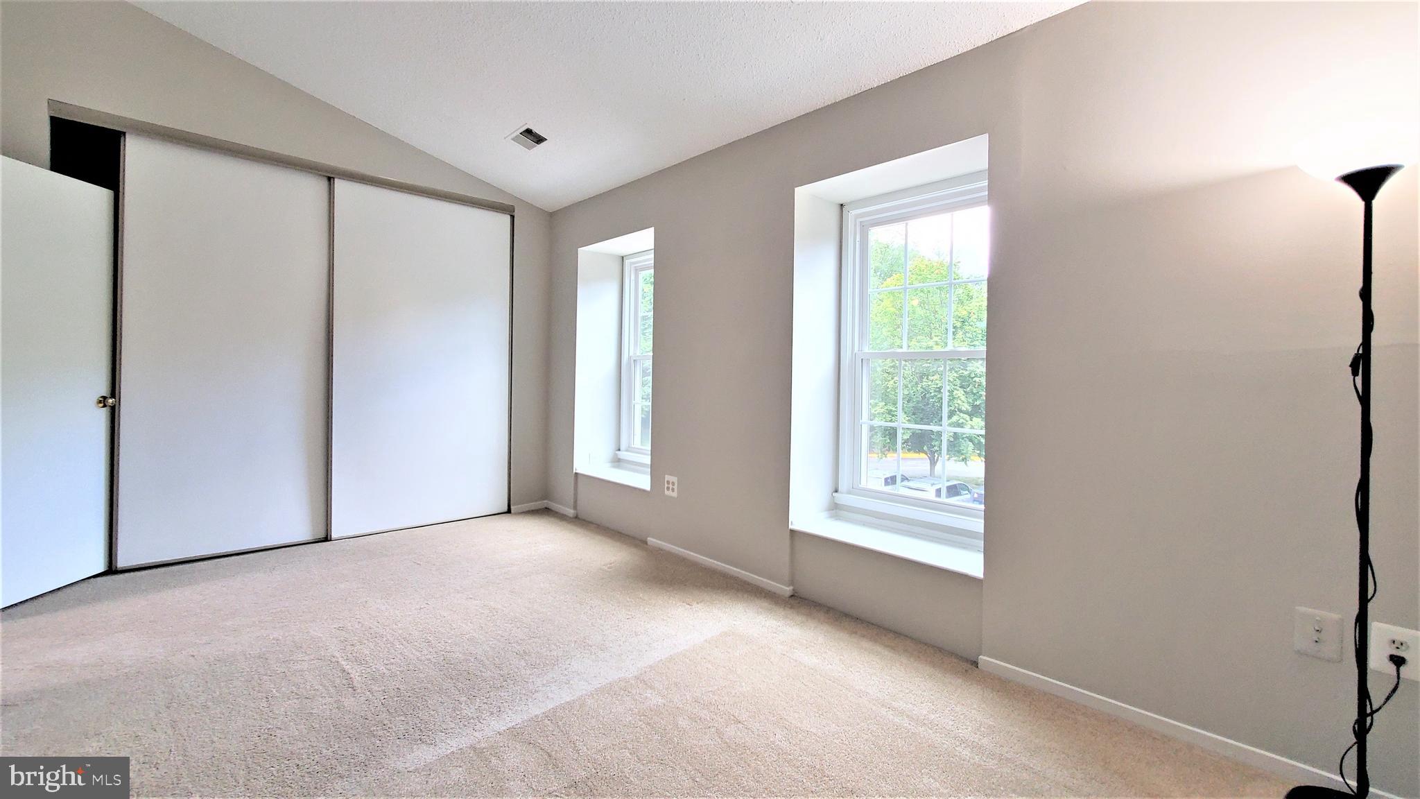 2324 Hunters Square Court Reston, VA 20191 - Photo 8 of 22