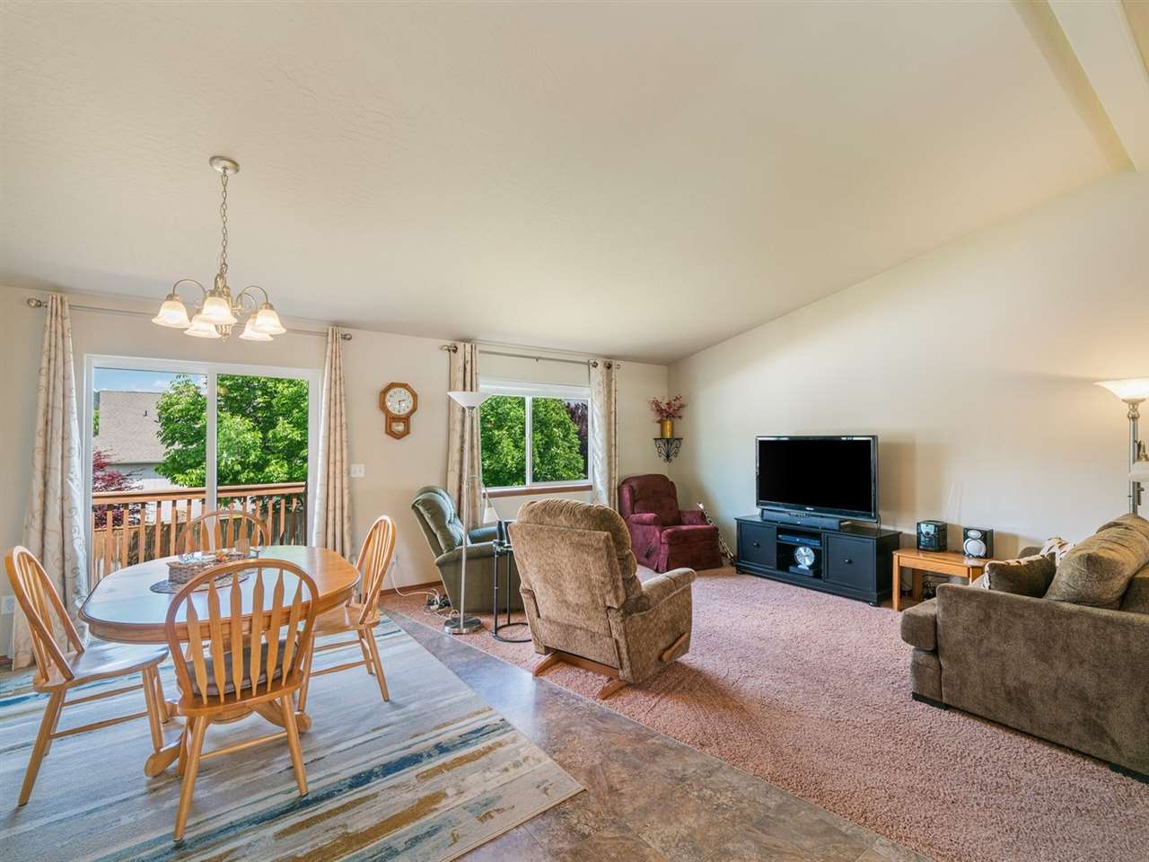 5024 North Willow Road Spokane, WA 99206 - Photo 3 of 20