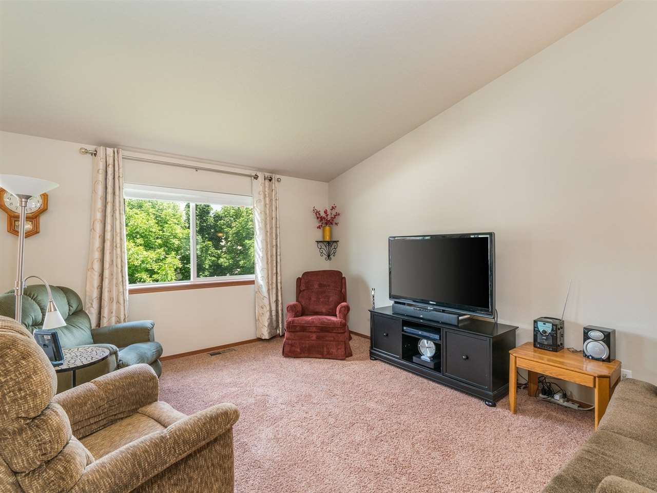 5024 North Willow Road Spokane, WA 99206 - Photo 4 of 20