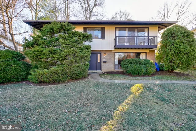 $3,000 | 13701 Arctic Avenue, Rockville, MD 20853