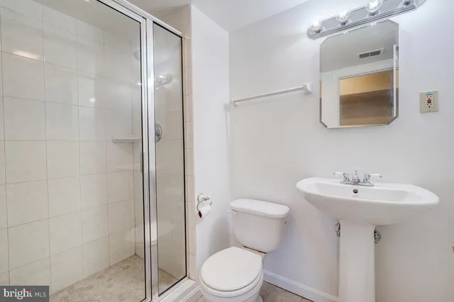 $3,000 | 13701 Arctic Avenue, Rockville, MD 20853