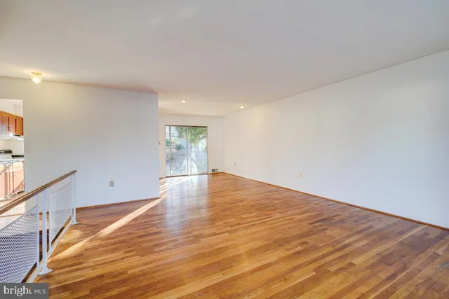 $3,000 | 13701 Arctic Avenue, Rockville, MD 20853