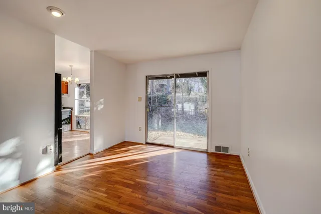 $3,000 | 13701 Arctic Avenue, Rockville, MD 20853