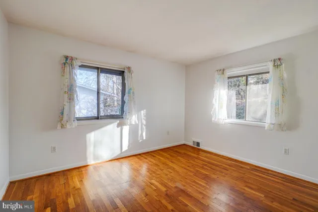 $3,000 | 13701 Arctic Avenue, Rockville, MD 20853