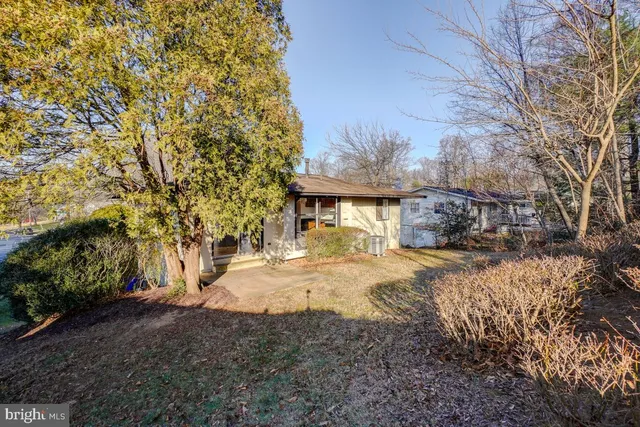 $3,000 | 13701 Arctic Avenue, Rockville, MD 20853