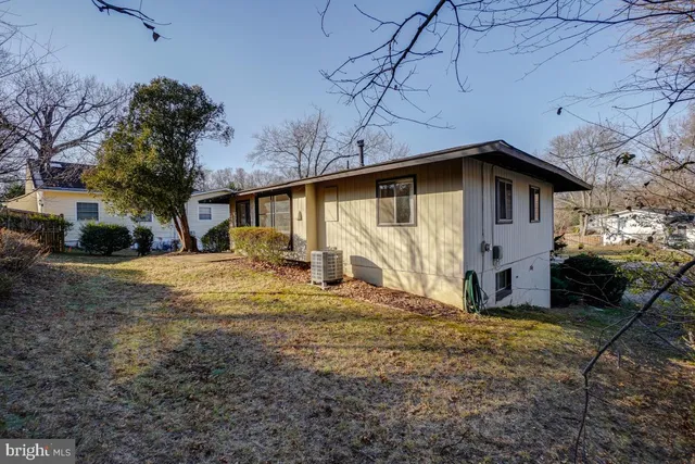 $3,000 | 13701 Arctic Avenue, Rockville, MD 20853