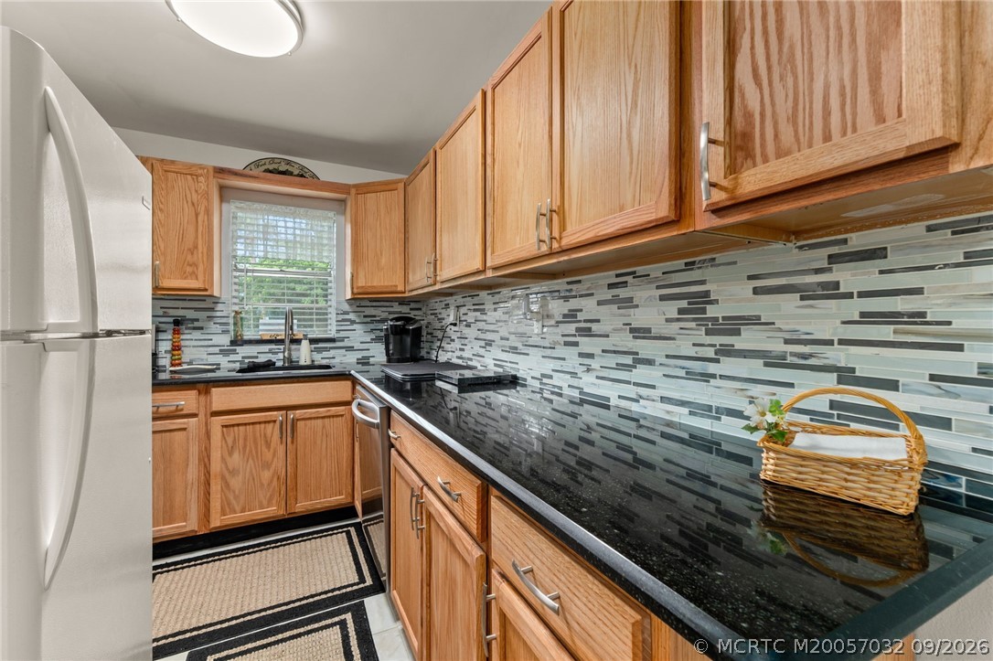 1905 Southwest Palm City Road, Unit 3D Stuart, FL 34994 - Photo 9 of 27 Gallery Image 9