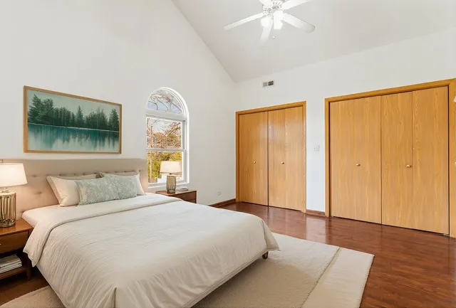 $300,000 | 6852 South Michigan Avenue, Chicago, IL 60637