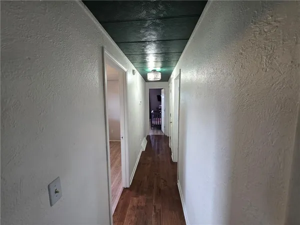 $324,900 | 27722 Highway 7, Harrisonville, MO 64701