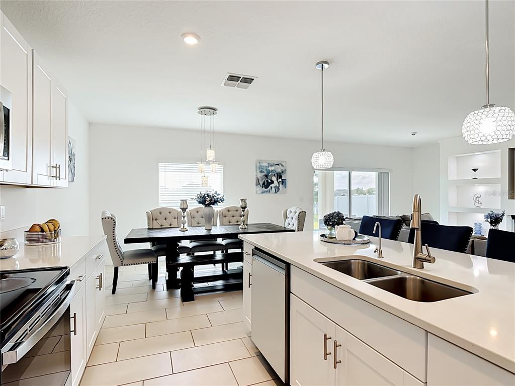 246 Zircon Road Kissimmee, FL 34758 - Photo 6 of 66
