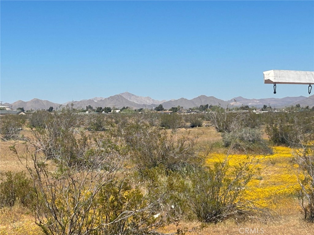 20 Matawan Road Apple Valley, CA 92308 - Photo 9 of 13 a view of lake and mountain