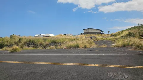 $2,800,000 | 73-5643 Kauhola Street, Kailua-Kona, HI 96740