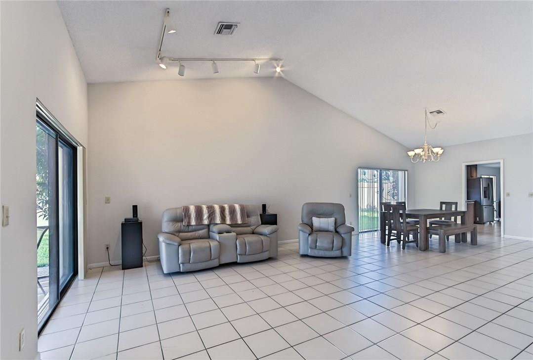 23376 Water Circle, Unit 23376 Boca Raton, FL 33486 - Photo 5 of 27 Photo 5