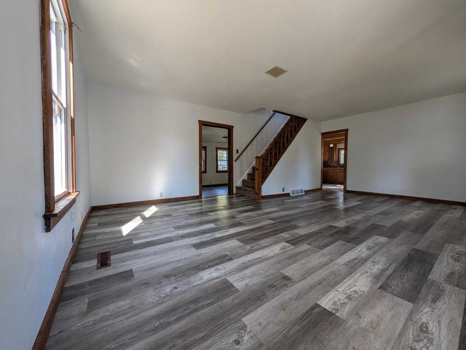 631 2nd Street Reedsburg, WI 53959 - Photo 5 of 49 Gallery Image 5