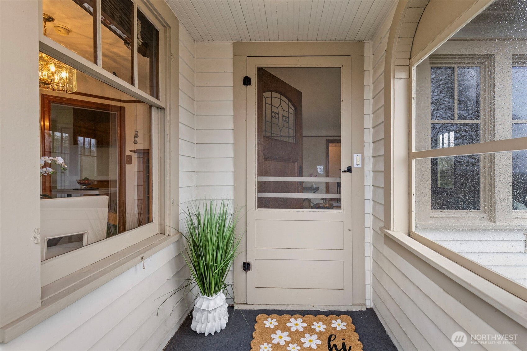 1142 Scott Avenue Bremerton, WA 98310 - Photo 4 of 38