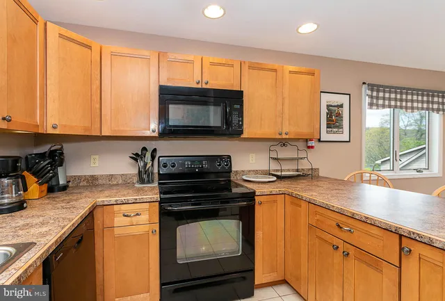 $537,500 | 175 Roman Ridge Road, Unit 15, Oakland, MD 21550