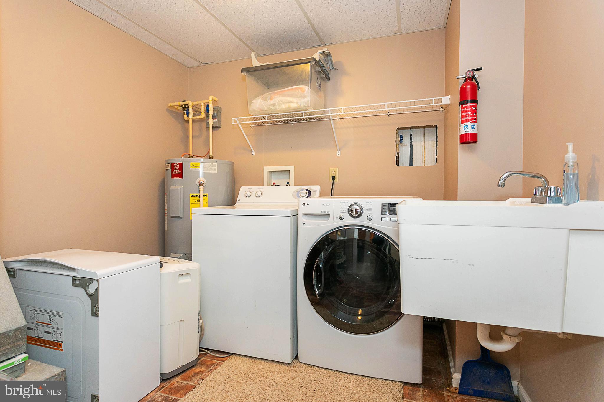 175 Roman Ridge Road, Unit 15 Oakland, MD 21550 - Photo 47 of 55 Laundry and utility room