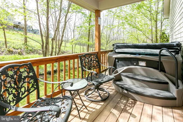 $537,500 | 175 Roman Ridge Road, Unit 15, Oakland, MD 21550