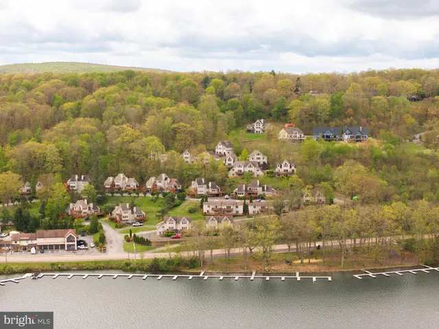 $537,500 | 175 Roman Ridge Road, Unit 15, Oakland, MD 21550