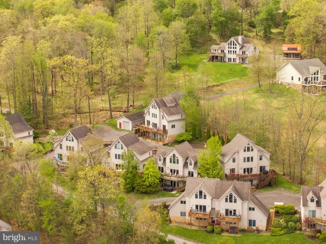 $537,500 | 175 Roman Ridge Road, Unit 15, Oakland, MD 21550