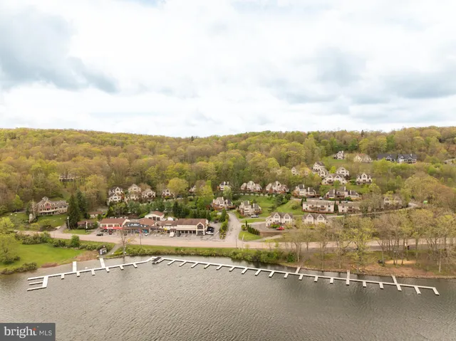 $537,500 | 175 Roman Ridge Road, Unit 15, Oakland, MD 21550