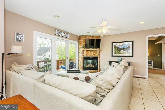 $537,500 | 175 Roman Ridge Road, Unit 15, Oakland, MD 21550