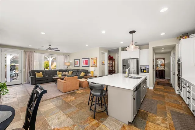 $945,000 | 32685 Blue Mist Way, Wildomar, CA 92595