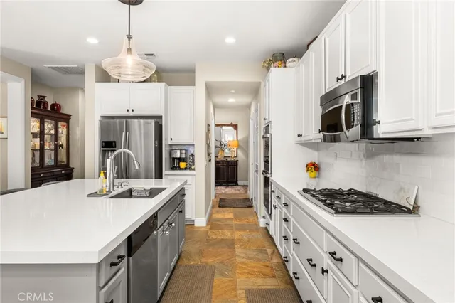 $945,000 | 32685 Blue Mist Way, Wildomar, CA 92595