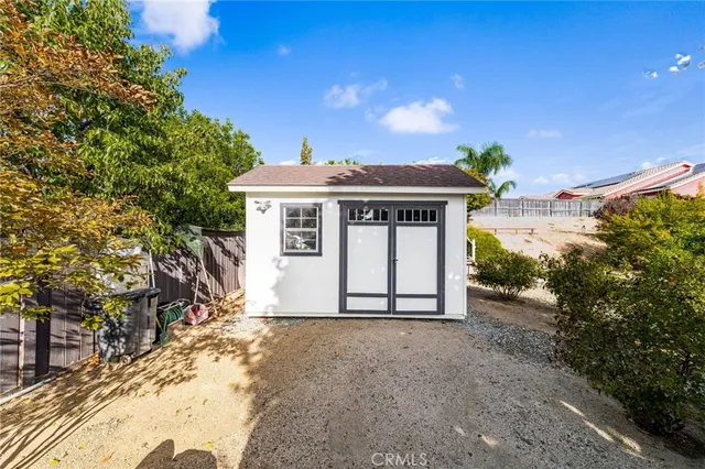 $945,000 | 32685 Blue Mist Way, Wildomar, CA 92595