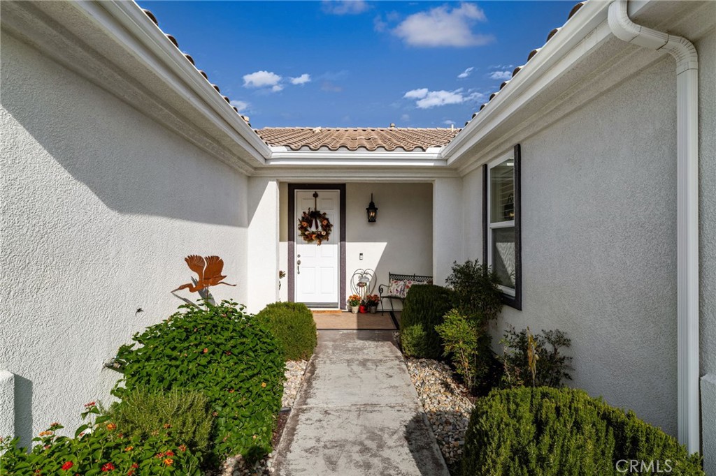 32685 Blue Mist Way Wildomar, CA 92595 - Photo 5 of 61