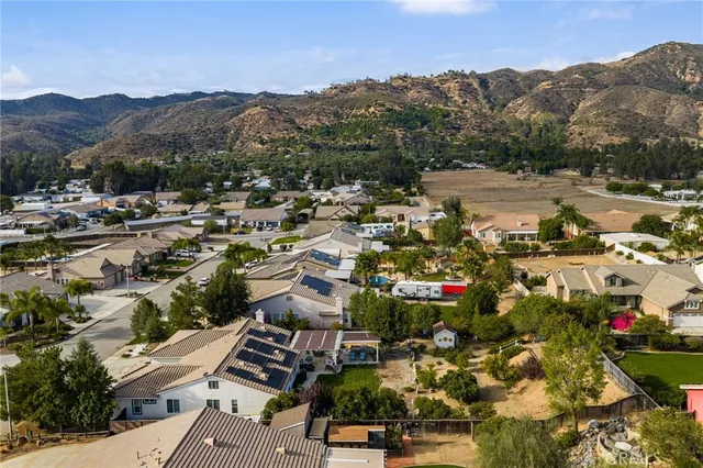 $945,000 | 32685 Blue Mist Way, Wildomar, CA 92595