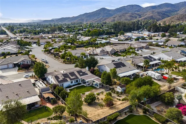 $945,000 | 32685 Blue Mist Way, Wildomar, CA 92595