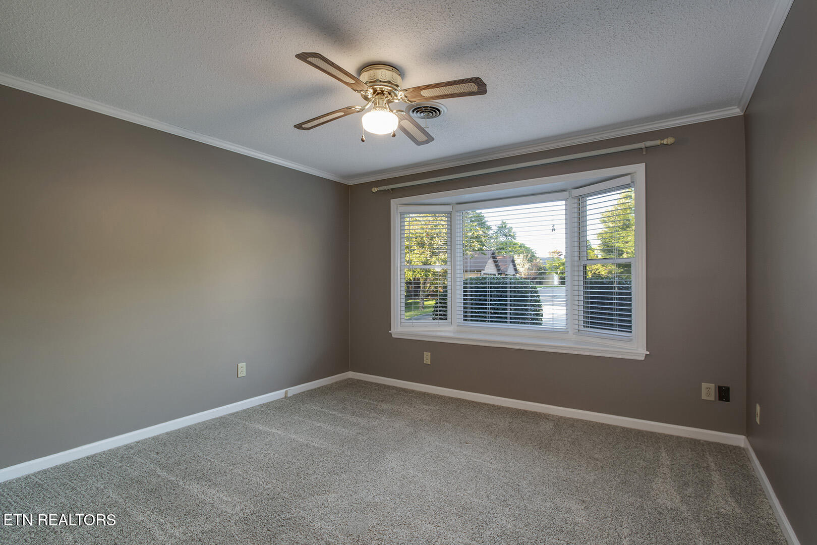 125 Blue Ridge Court Oak Ridge, TN 37830 - Photo 21 of 39 24_BlueRidgeCourt_125_Bedroom2_01