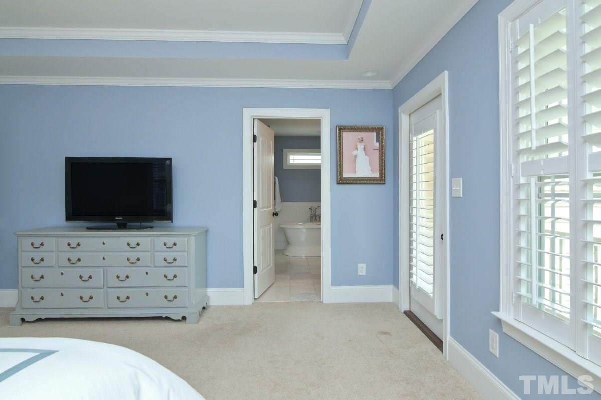 315 Georgetown Road Raleigh, NC 27608 - Photo 12 of 24