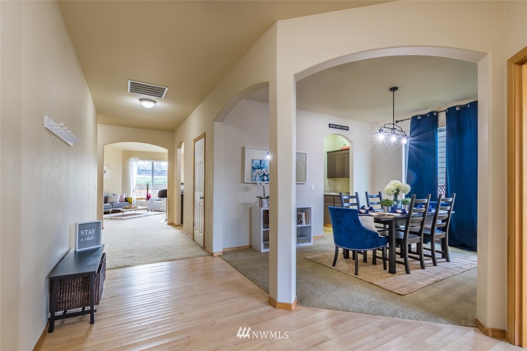 7253 Radius Loop Southeast Lacey, WA 98513 - Photo 2 of 25 Gallery Image 2