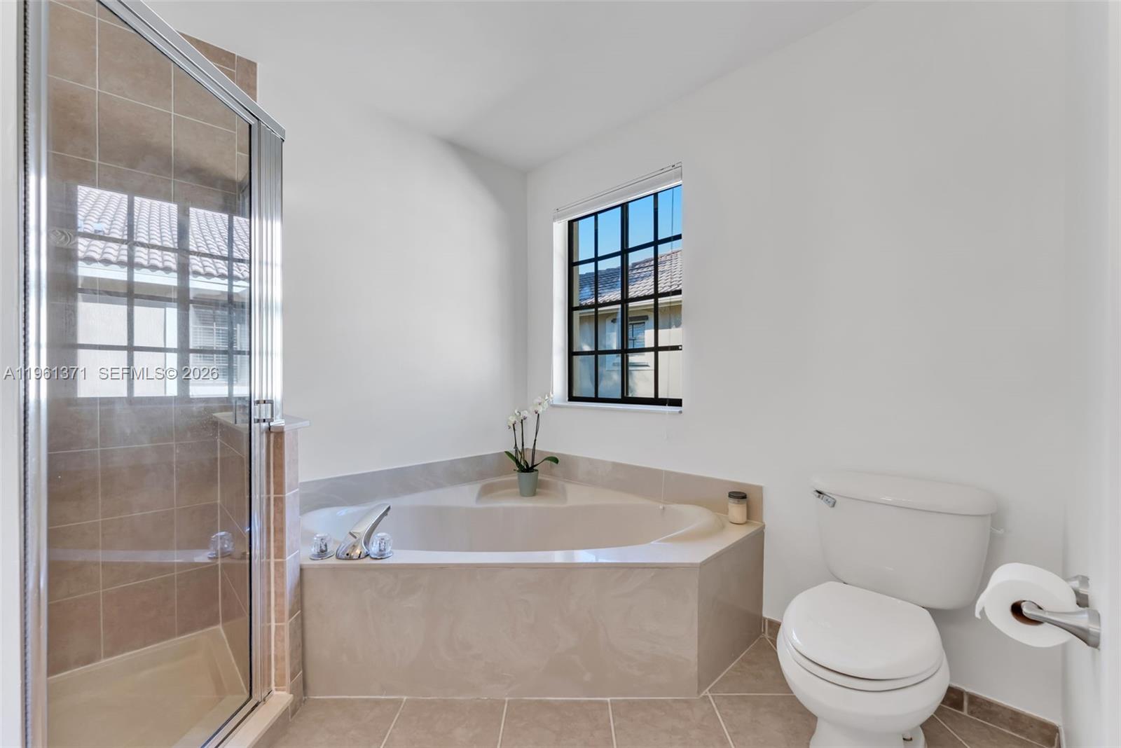 3815 Tree Top Drive Weston, FL 33332 - Photo 32 of 39