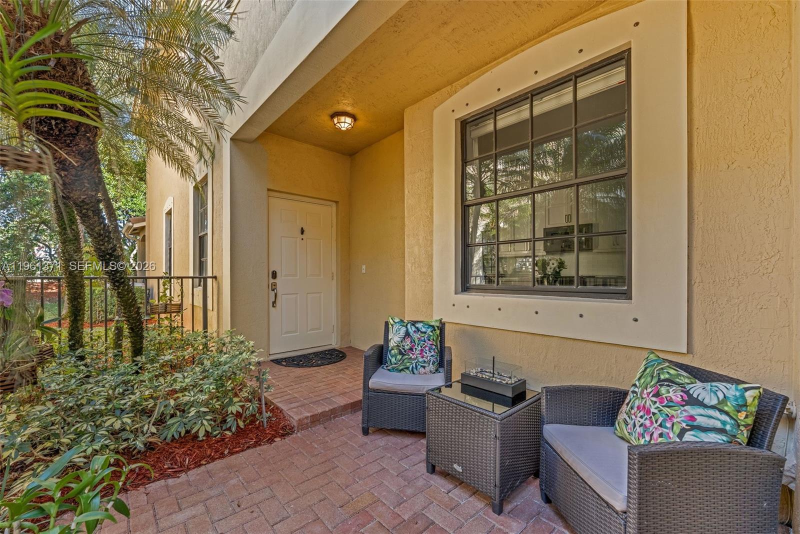 3815 Tree Top Drive Weston, FL 33332 - Photo 5 of 39