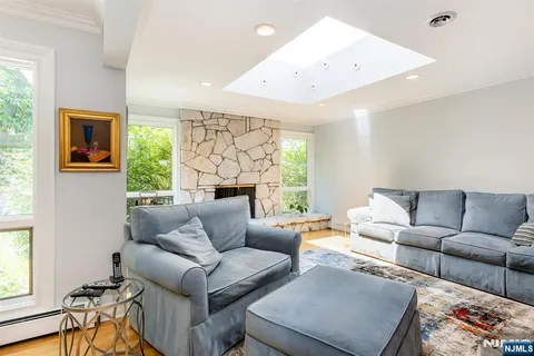 $1,250,000 | 83 Brookside Terrace, Caldwell, NJ 07006