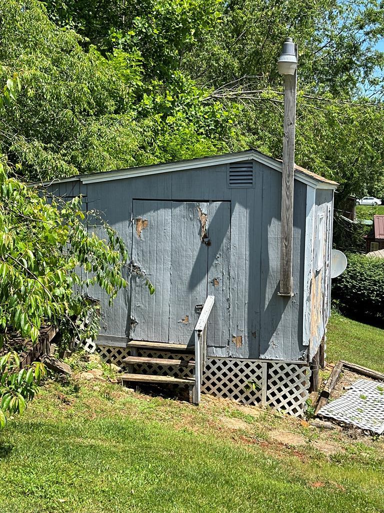542 Volunteer Road Fancy Gap, VA 24328 - Photo 33 of 34 Gallery Image 33