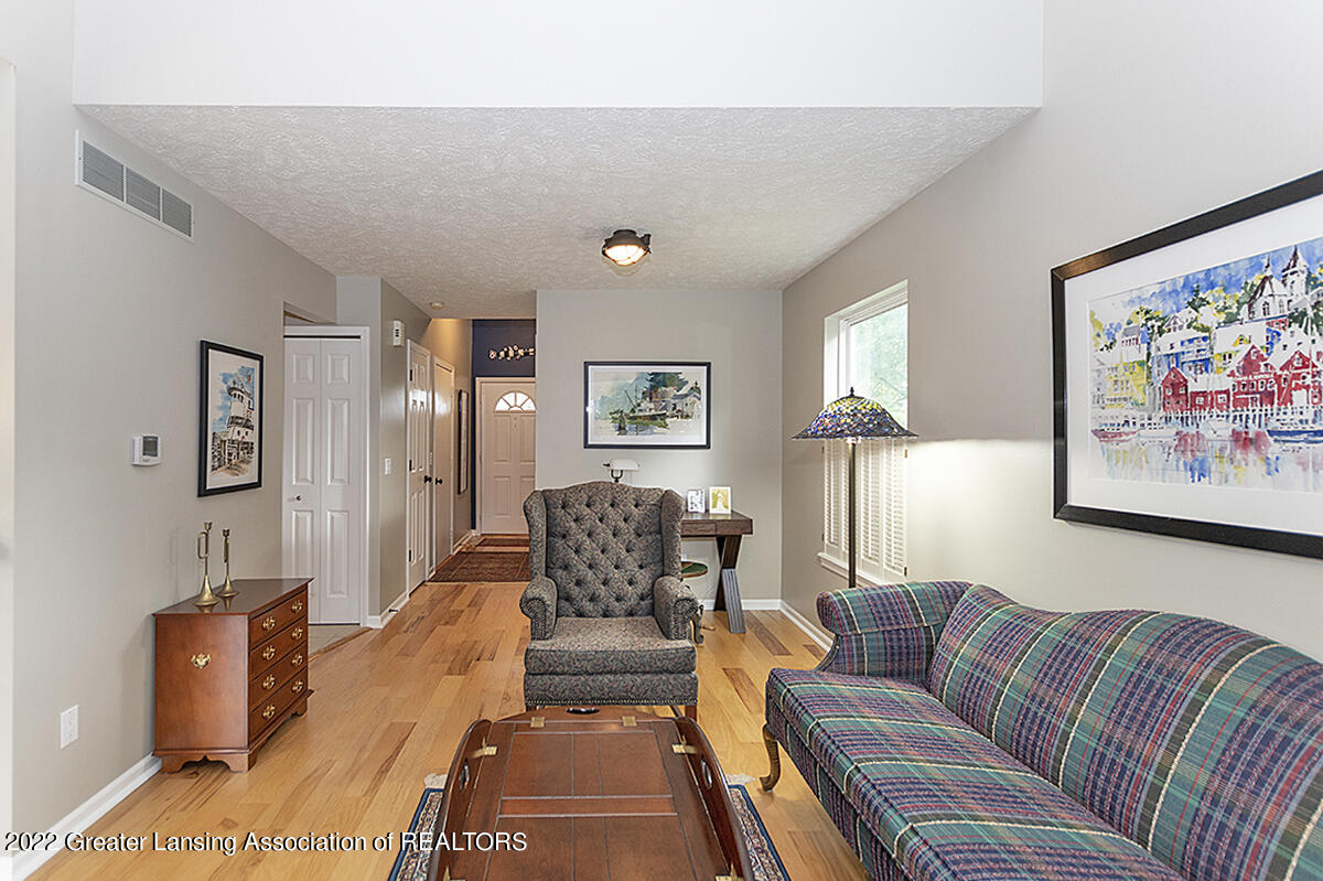 2047 Hamilton Road, Unit 4 Okemos, MI 48864 - Photo 6 of 25 05