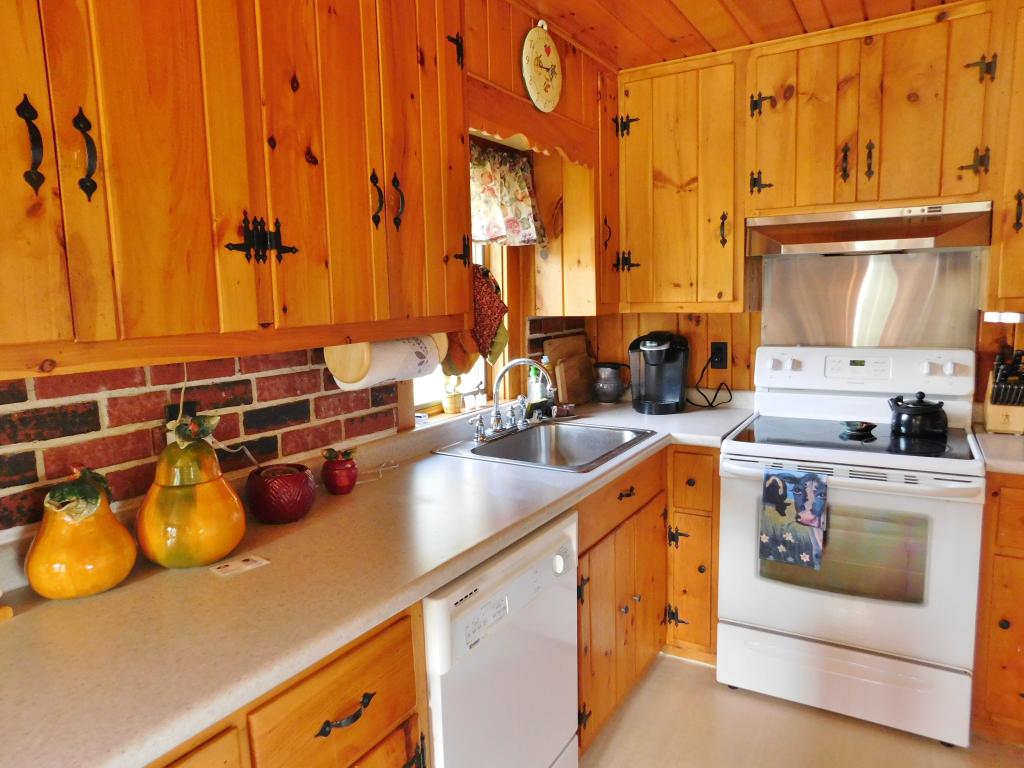 66 Eddy Road Chester, VT 05143 - Photo 6 of 20