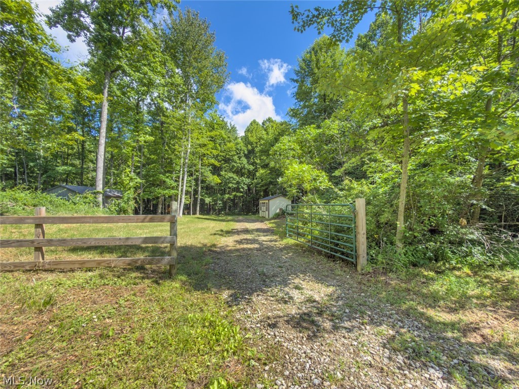6985 Brush Run Road Cambridge, OH 43725 - Photo 13 of 50