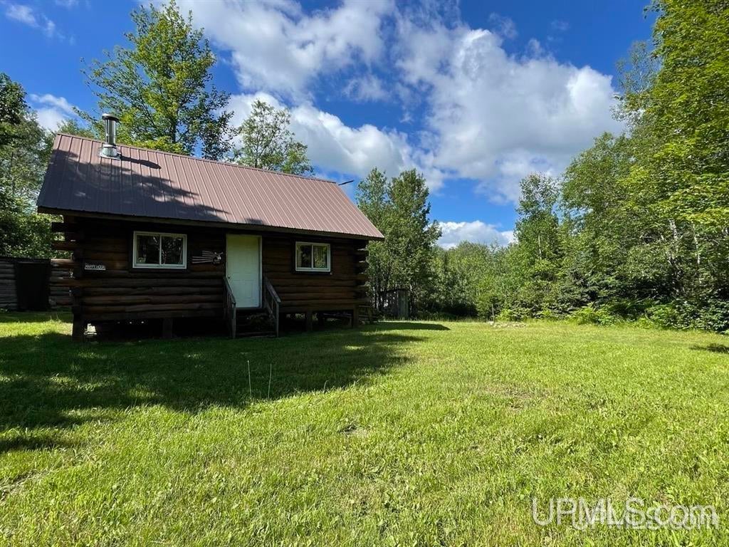 243 Net River Road Iron River, MI 49935 - Photo 9 of 20 Gallery Image 9