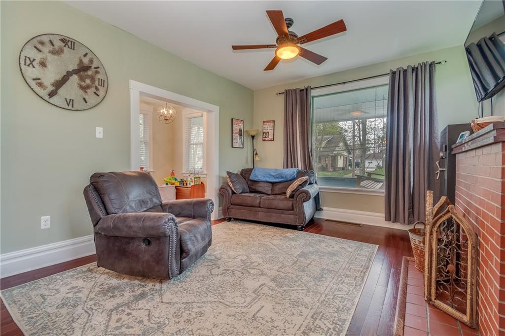 2042 Mercer Road New Brighton, PA 15066 - Photo 5 of 21 Gallery Image 5