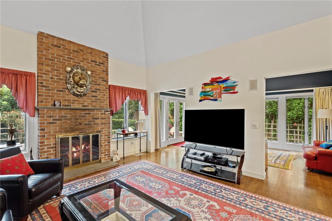 38 Beacon Avenue Warwick, RI 02889 - Photo 18 of 44