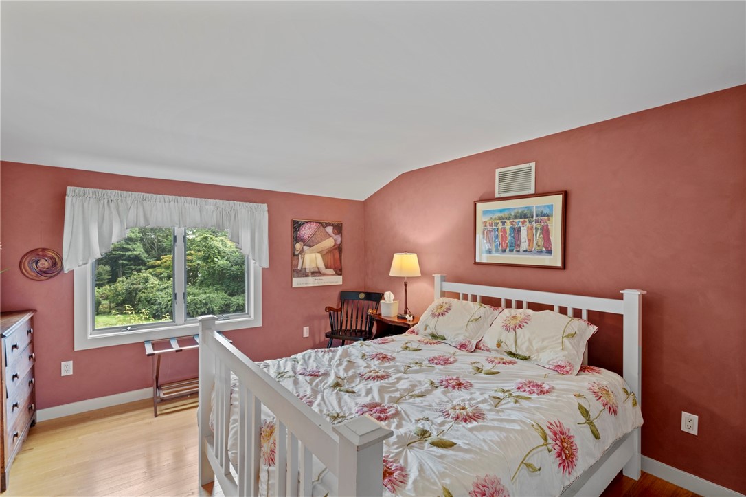 38 Beacon Avenue Warwick, RI 02889 - Photo 37 of 44