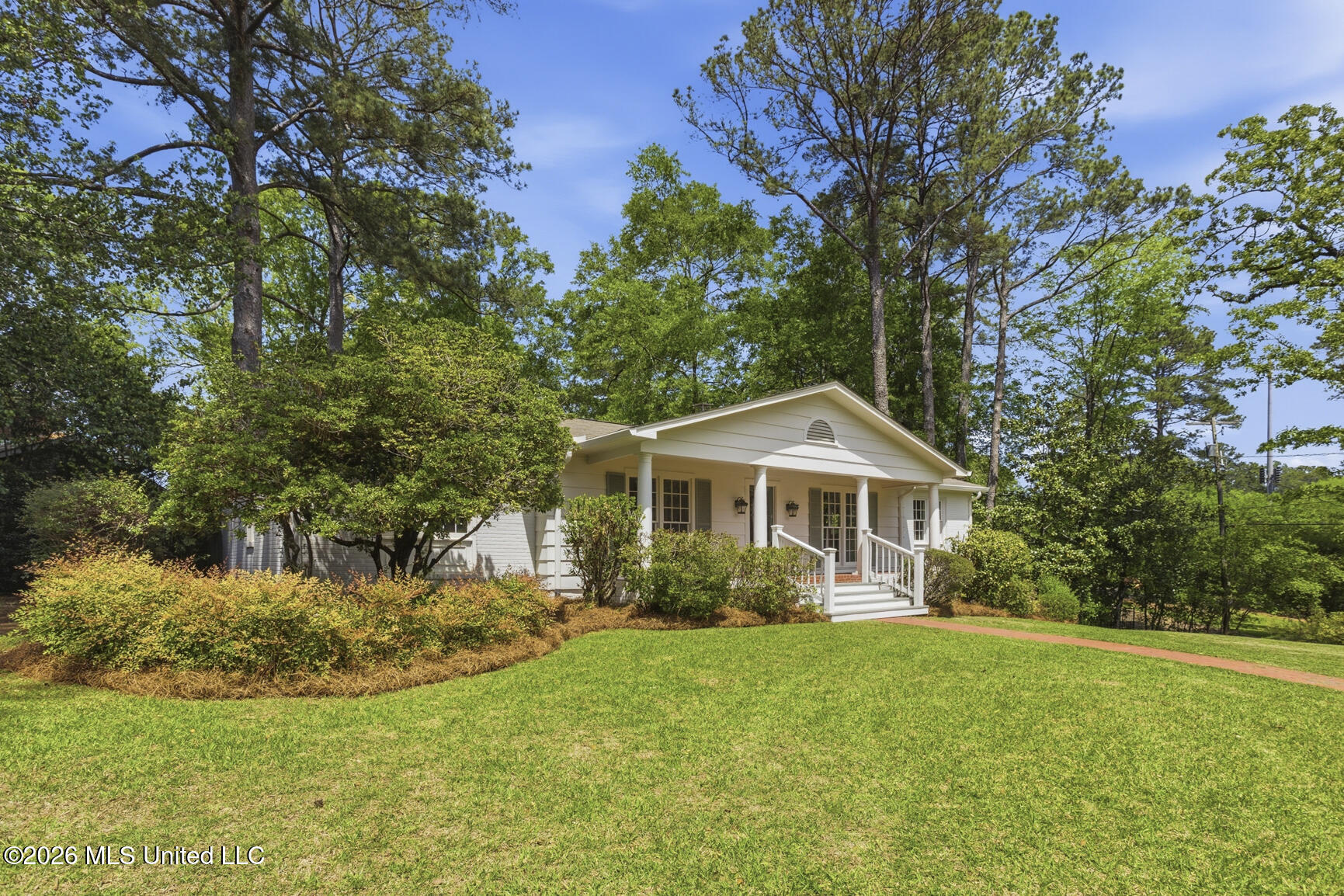 4479 Northover Drive Jackson, MS 39211 - Photo 2 of 27 4479 Northover-1