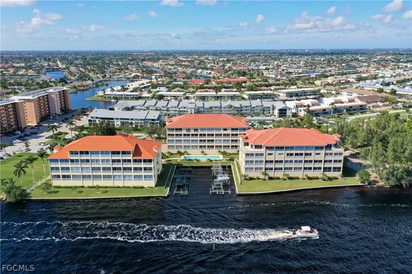 $1,295,000 | 4235 Southeast 20th Place, Unit A405, Cape Coral, FL 33904