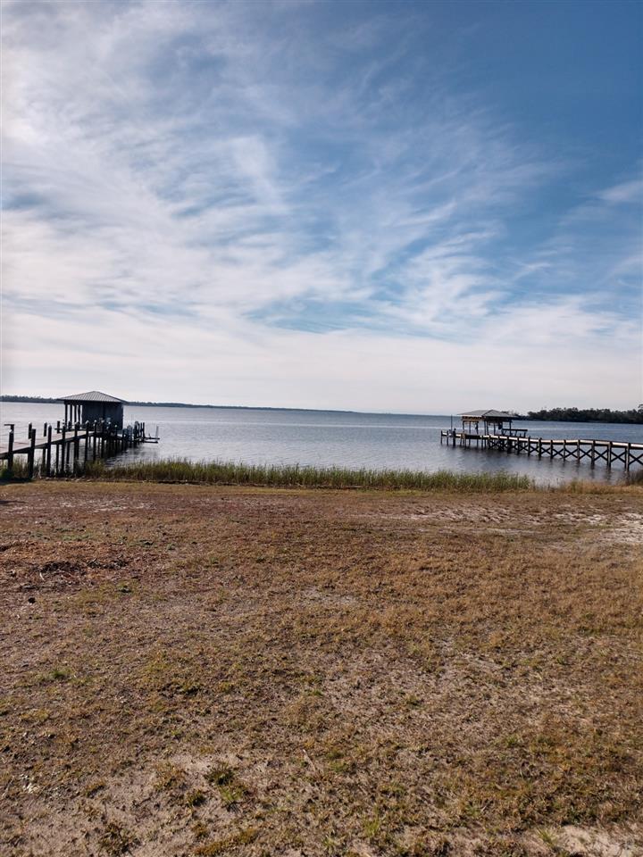 7805 Petersen Point Road Milton, FL 32583 - Photo 6 of 6 Gallery Image 6