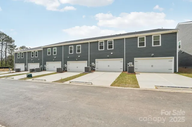 $329,080 | 109 Ciara Place, Unit B, Mooresville, NC 28117